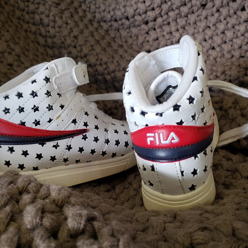 FILA SNEAKERS kids size 9